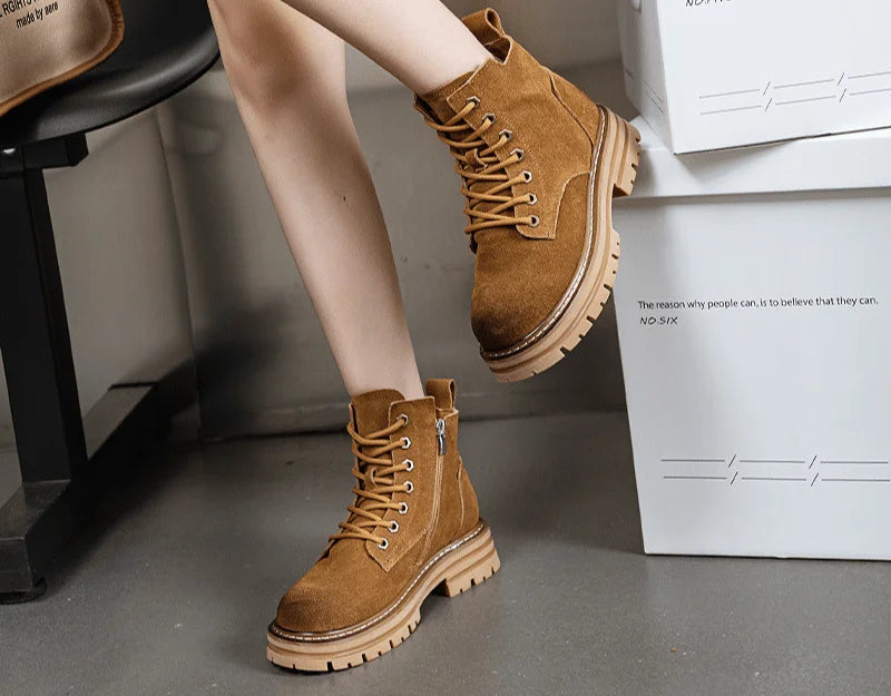 AURORA - Retro Suède Martin Boots met Dikke Zool